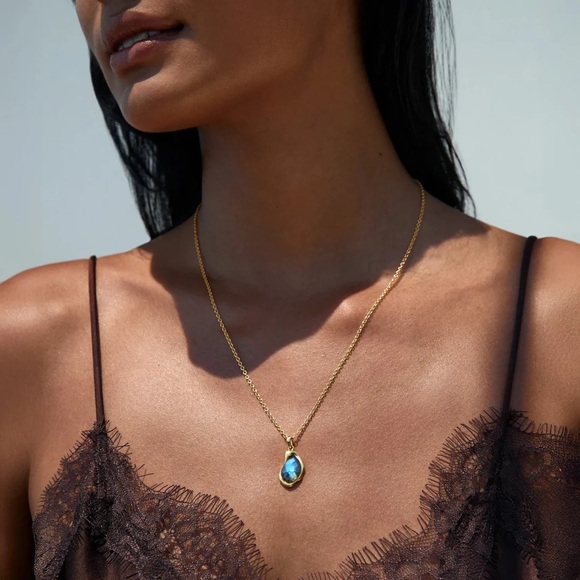 Awe Inspired Molten Labradorite Gemstone Necklace 14K Gold Vermeil 16–18" - Picture 3 of 5